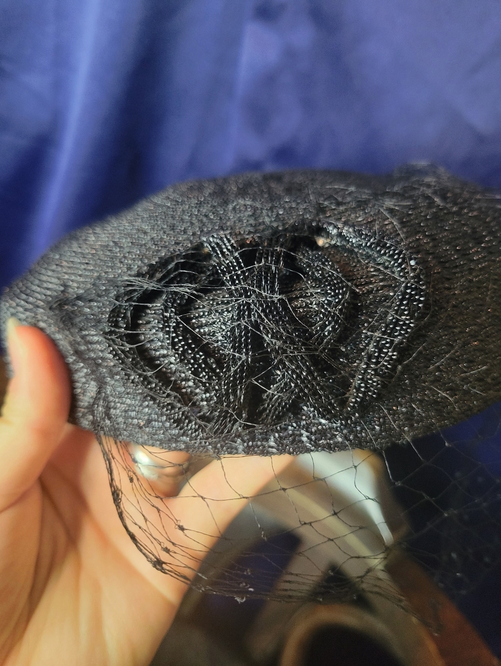 Classic Women's Pillbox Black Hat w/ Veil, Vintage - Picture 7 of 8